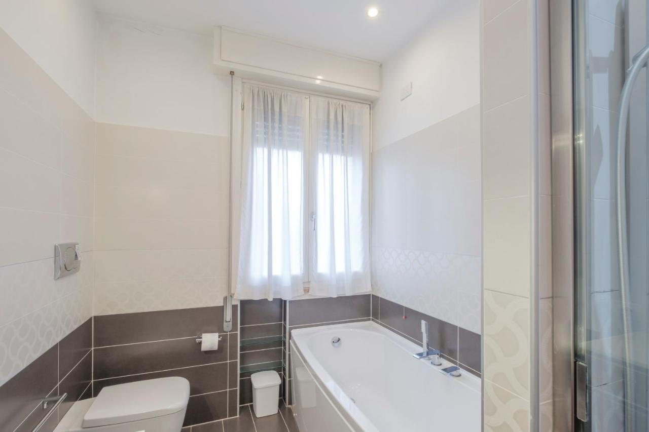 Aura Home Sirmione - 2 Bedrooms Apartment Exterior photo