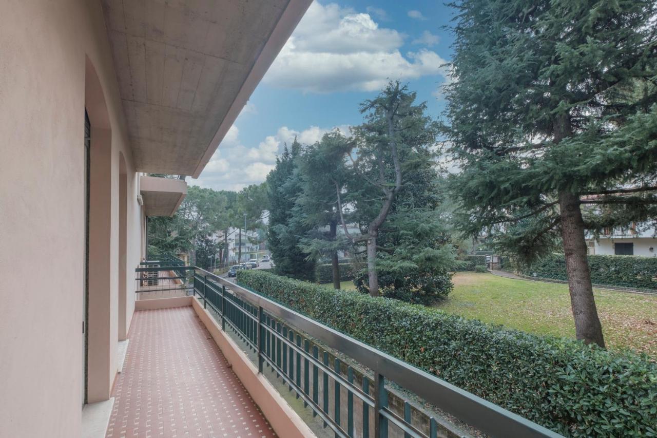 Aura Home Sirmione - 2 Bedrooms Apartment Exterior photo